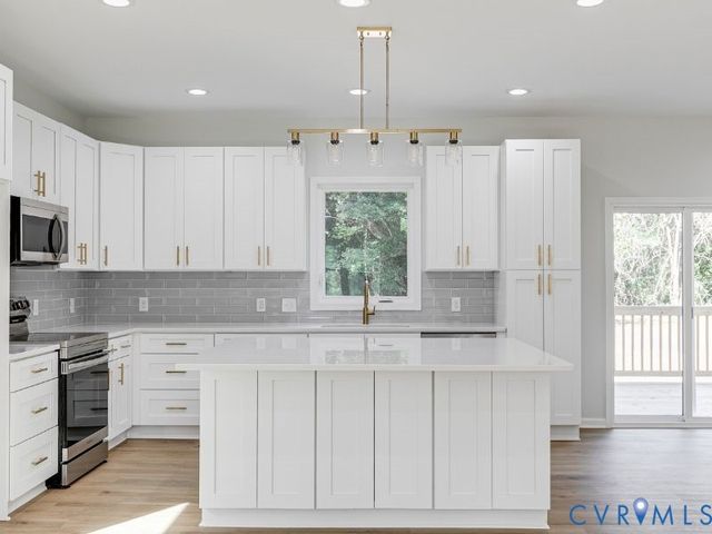 3618 Dupuy Rd, Chester, VA 23803