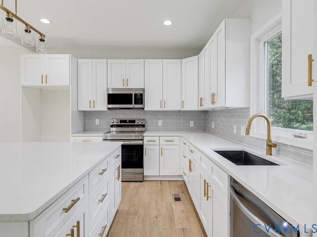 3618 Dupuy Rd, Chester, VA 23803