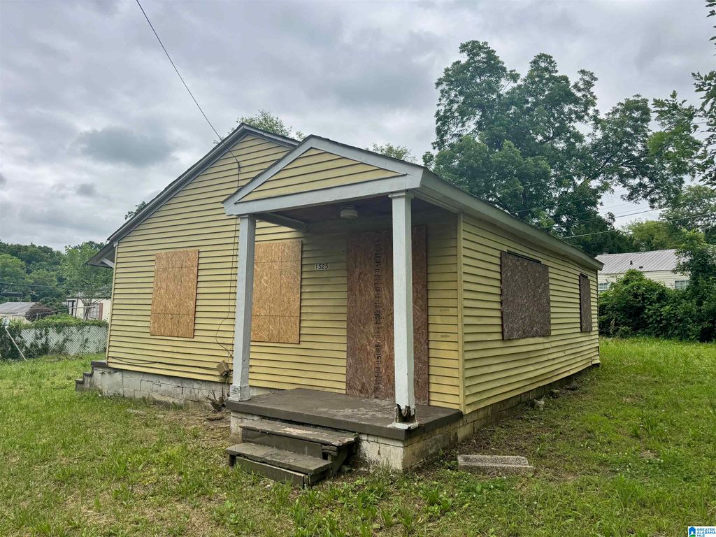 1525 MEADOW LANE, Birmingham, AL 35228