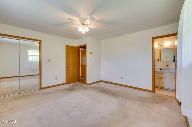 129 Ford Lane, Church Hill, TN 37642
