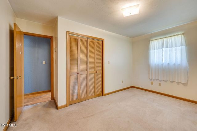 129 Ford Lane, Church Hill, TN 37642