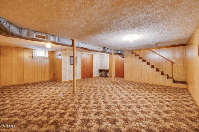 129 Ford Lane, Church Hill, TN 37642