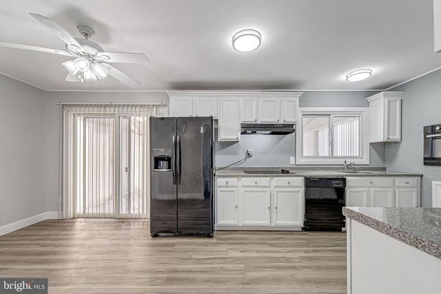 58 PARISH LN, Willingboro, NJ 08046