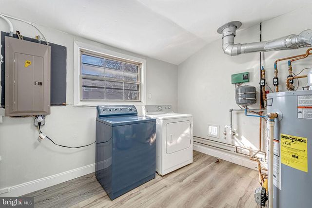 58 PARISH LN, Willingboro, NJ 08046