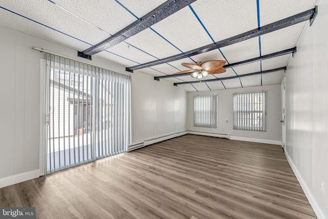 58 PARISH LN, Willingboro, NJ 08046