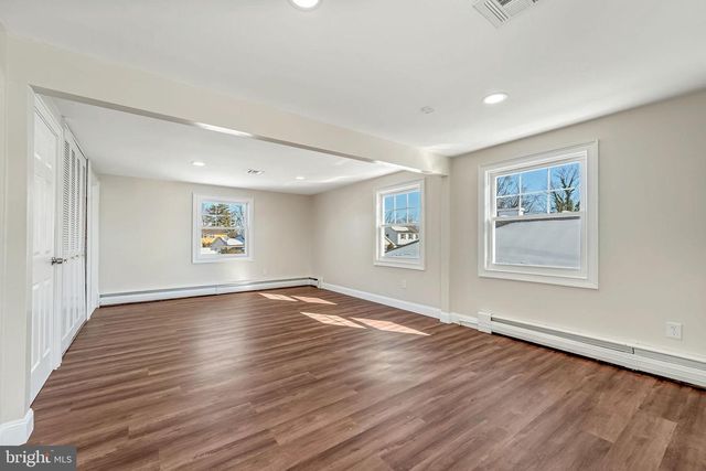 58 PARISH LN, Willingboro, NJ 08046