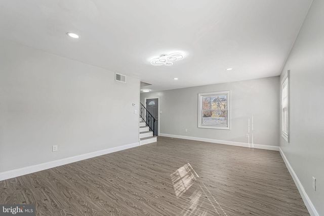 58 PARISH LN, Willingboro, NJ 08046