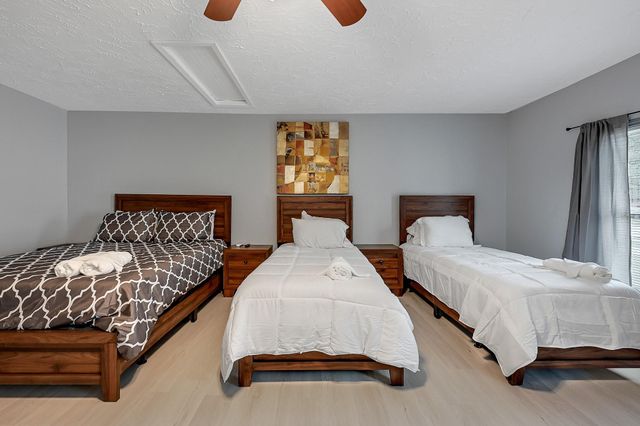 2903 Dunrich Court, League City, TX 77573