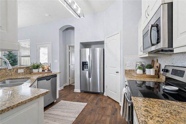 2017 Stubbs Drive, Bryan, TX 77807