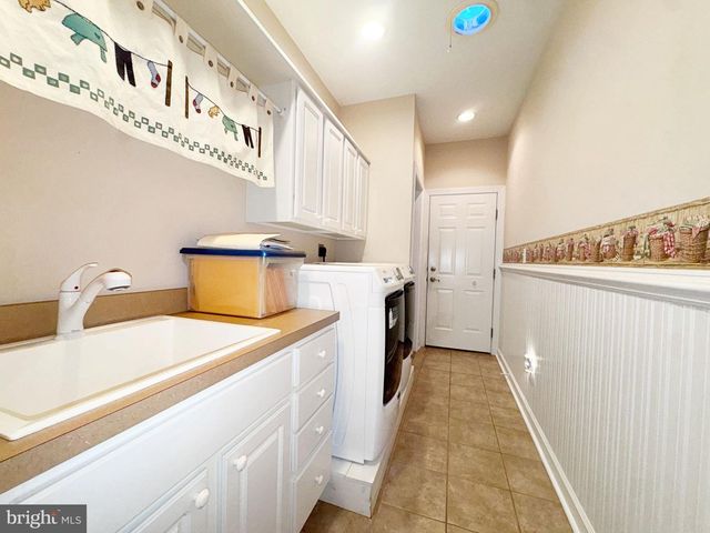 407 LOST RD, Martinsburg, WV 25403