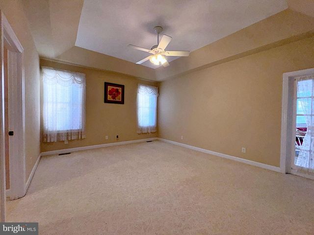 407 LOST RD, Martinsburg, WV 25403