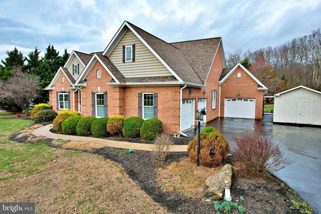 407 LOST RD, Martinsburg, WV 25403