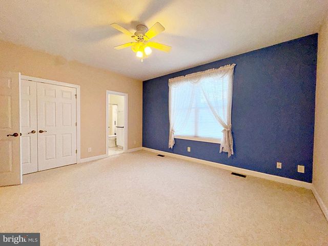 407 LOST RD, Martinsburg, WV 25403