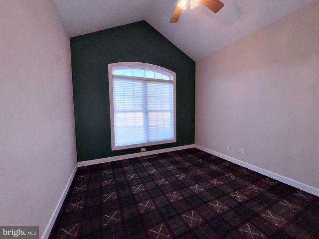 407 LOST RD, Martinsburg, WV 25403