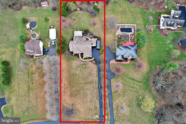 407 LOST RD, Martinsburg, WV 25403