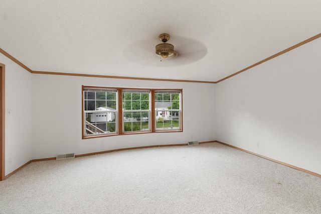 611 Meadowbend Road, Williston, VT 05495