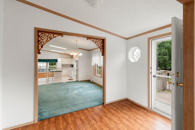 611 Meadowbend Road, Williston, VT 05495