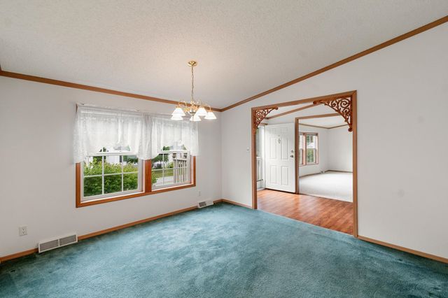 611 Meadowbend Road, Williston, VT 05495