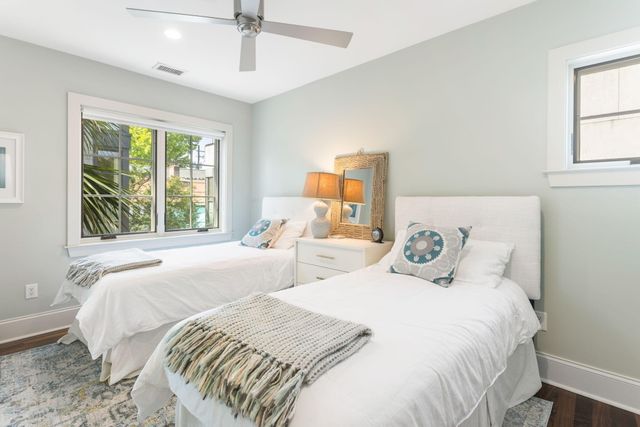 19 Brewster Court, Charleston, SC 29403