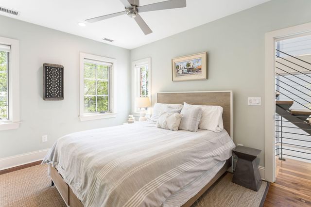 19 Brewster Court, Charleston, SC 29403