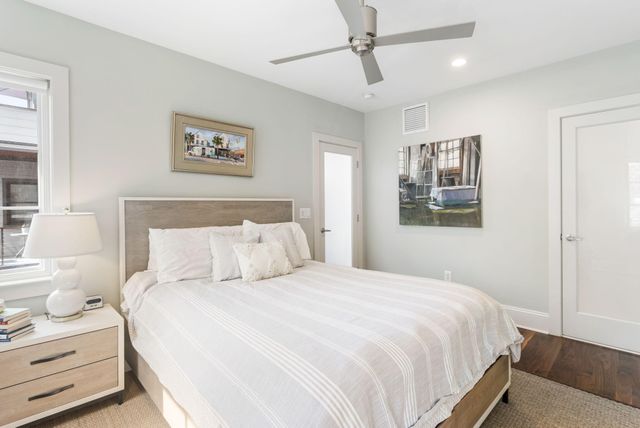 19 Brewster Court, Charleston, SC 29403