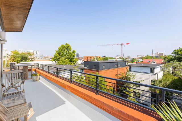 19 Brewster Court, Charleston, SC 29403