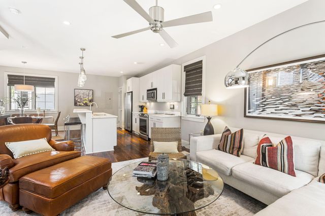 19 Brewster Court, Charleston, SC 29403