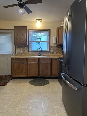 258 W Bridge STREET, Grafton, WI 53024