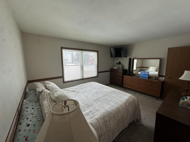 258 W Bridge STREET, Grafton, WI 53024