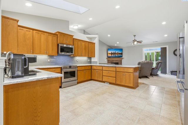 5313 W Wernett Rd, Pasco, WA 99301