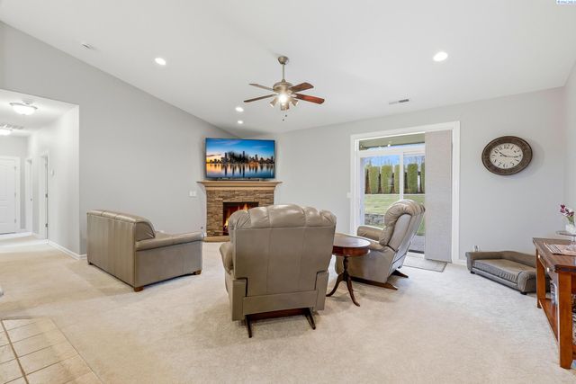 5313 W Wernett Rd, Pasco, WA 99301