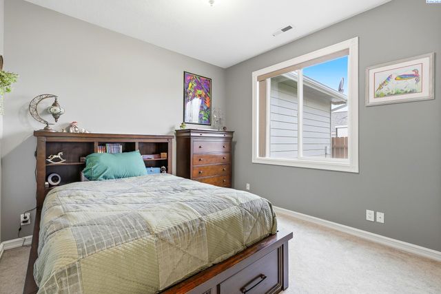 5313 W Wernett Rd, Pasco, WA 99301