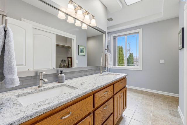 5313 W Wernett Rd, Pasco, WA 99301