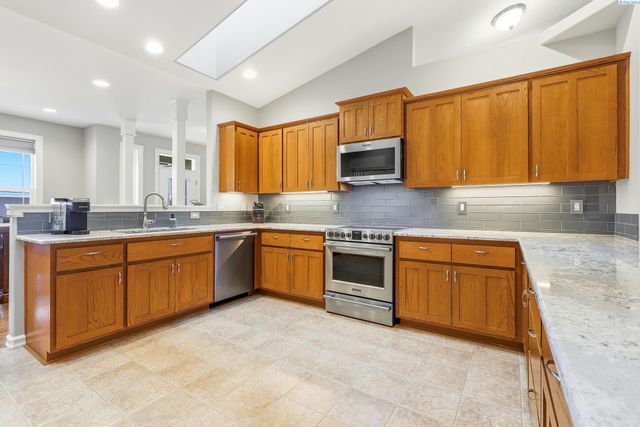 5313 W Wernett Rd, Pasco, WA 99301