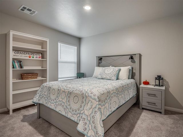 10808 NW 28th Terrace, Yukon, OK 73099