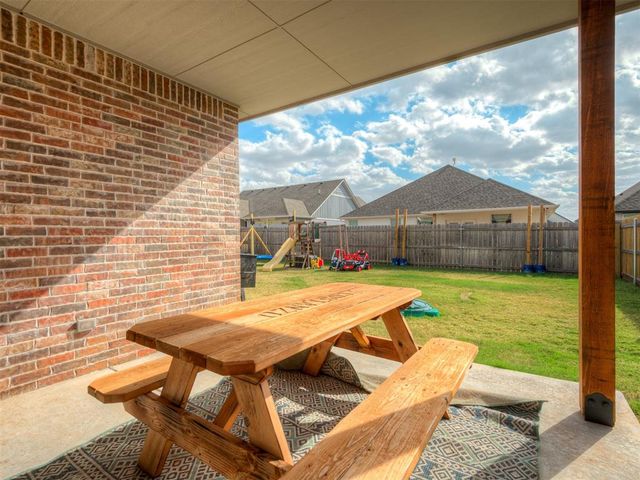10808 NW 28th Terrace, Yukon, OK 73099