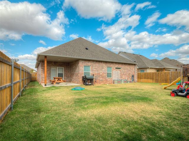 10808 NW 28th Terrace, Yukon, OK 73099
