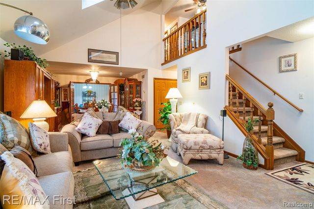 47799 Farmbrook Court, Chesterfield, MI 48051