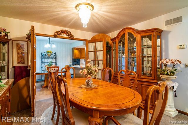 47799 Farmbrook Court, Chesterfield, MI 48051