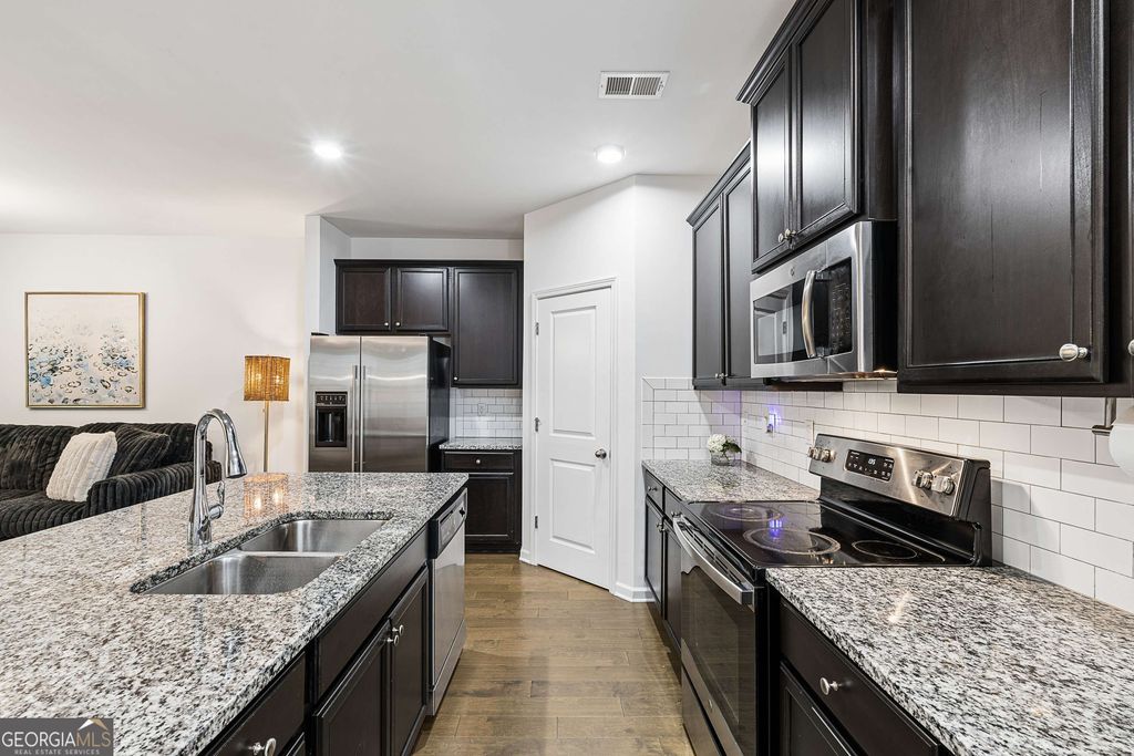 4446 Richmond Court, Stone Mountain, GA 30083 — photo 4