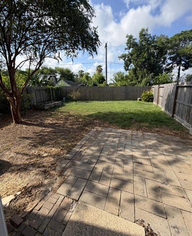 6312 Stoney Creek Drive, Pasadena, TX 77503