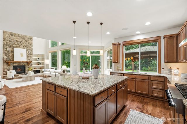 10711 Elliston Way NE, Redmond, WA 98053
