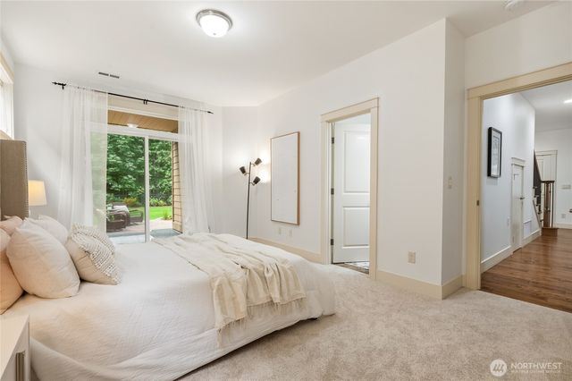 10711 Elliston Way NE, Redmond, WA 98053