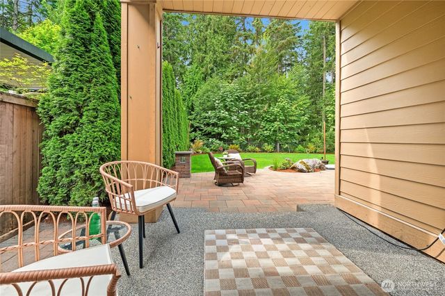 10711 Elliston Way NE, Redmond, WA 98053