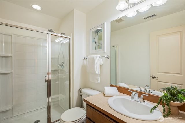 10711 Elliston Way NE, Redmond, WA 98053