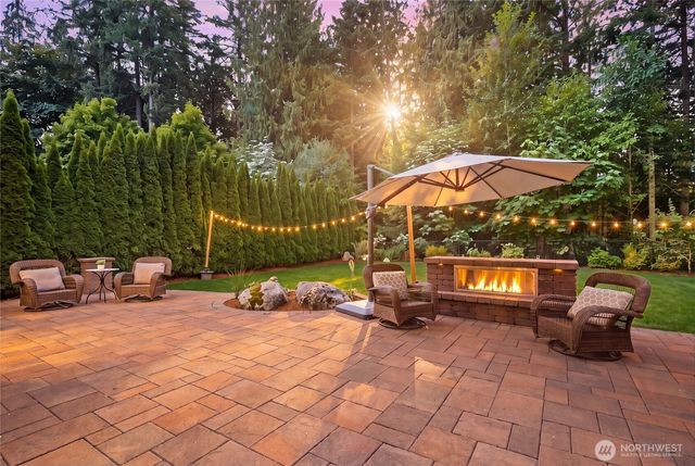 10711 Elliston Way NE, Redmond, WA 98053