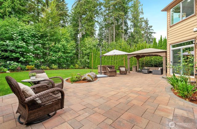 10711 Elliston Way NE, Redmond, WA 98053