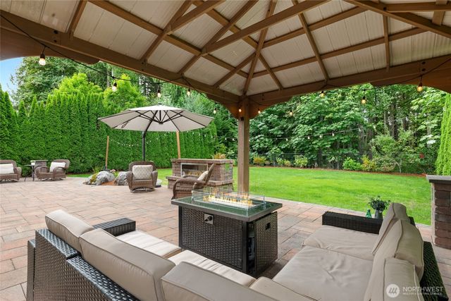 10711 Elliston Way NE, Redmond, WA 98053