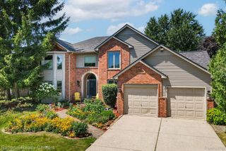 3128 Charlwood Drive, Rochester Hills, MI 48306