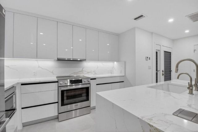 7126 Rain Forest Drive, Boca Raton, FL 33434